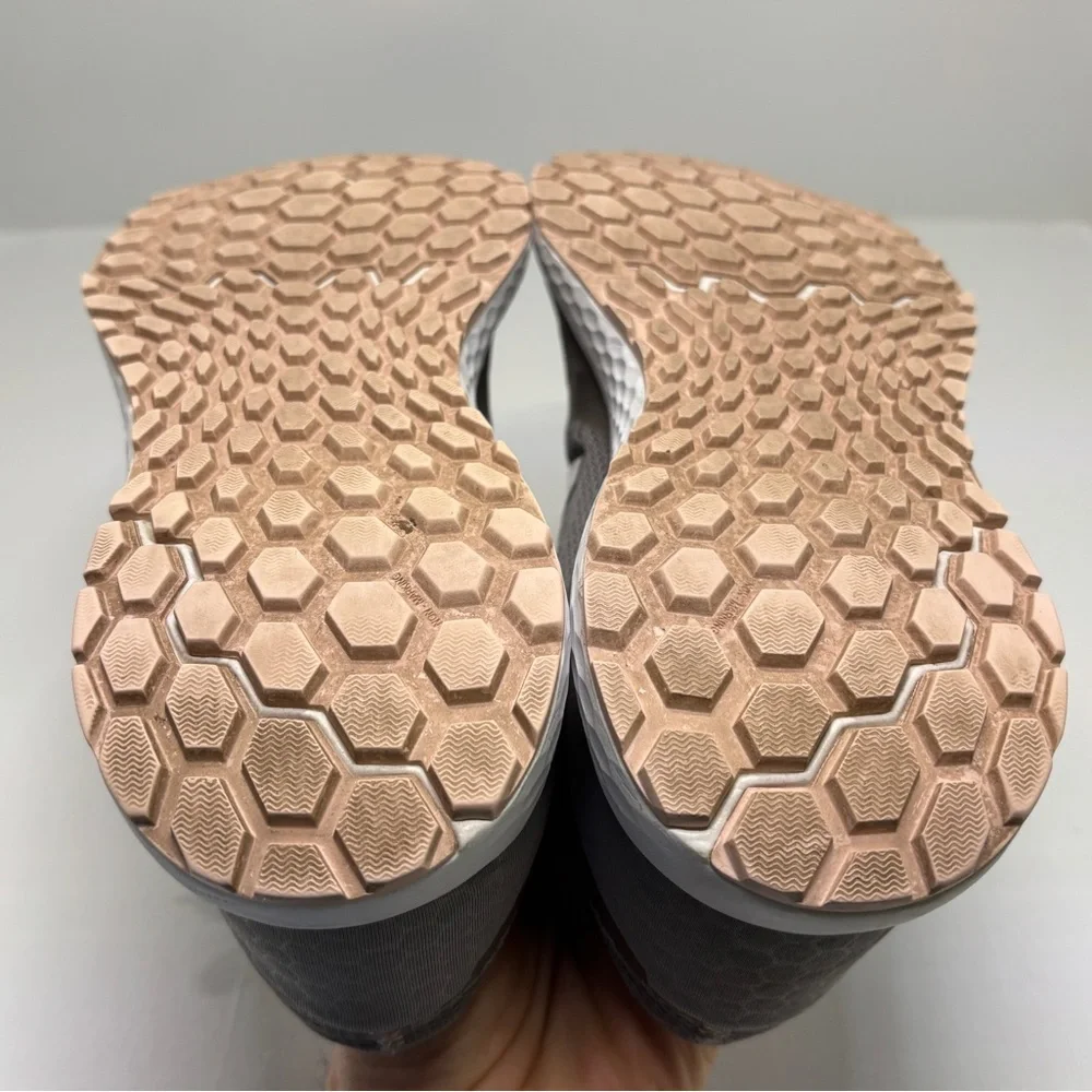 New Balance Fresh Foam 520 v8 Women’s Size 10 Gray Pink Running Shoes W520LM6 - Picture 10 of 14